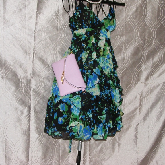 Forever 21 Lovely Flora Flare Dress Size S EUC - Picture 5 of 8